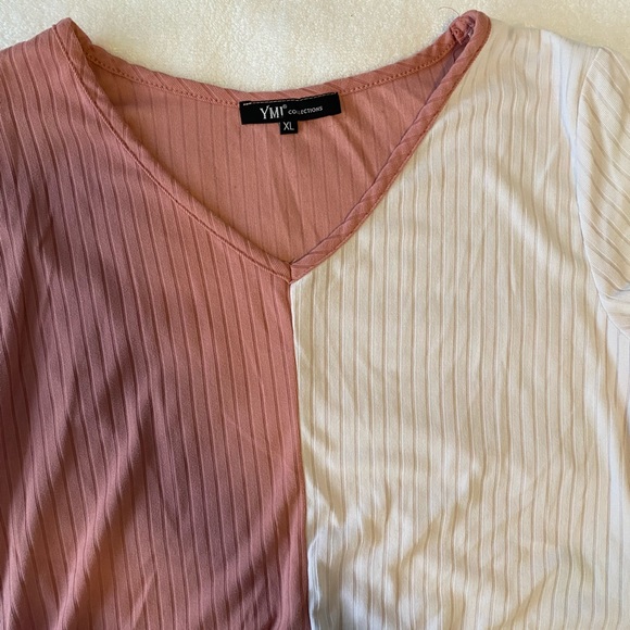 Crop top, pink and white. - Picture 2 of 3